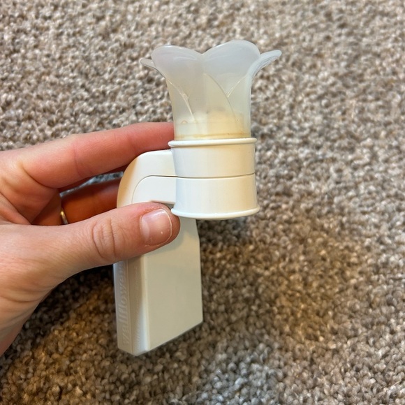 Bath & Body Works Other - White Wall Mount Flower Holder